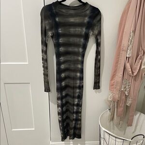 Tie-Dye Long Sleeve Dress